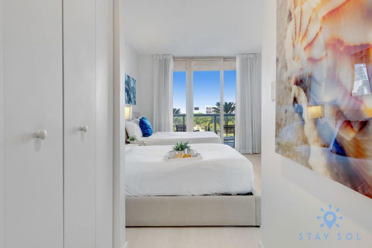 Balcony - Pool - Near Beach - Gym Hallandale Beach Exteriör bild