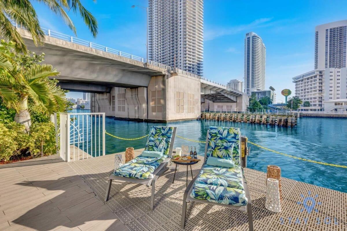 Balcony - Pool - Near Beach - Gym Hallandale Beach Exteriör bild
